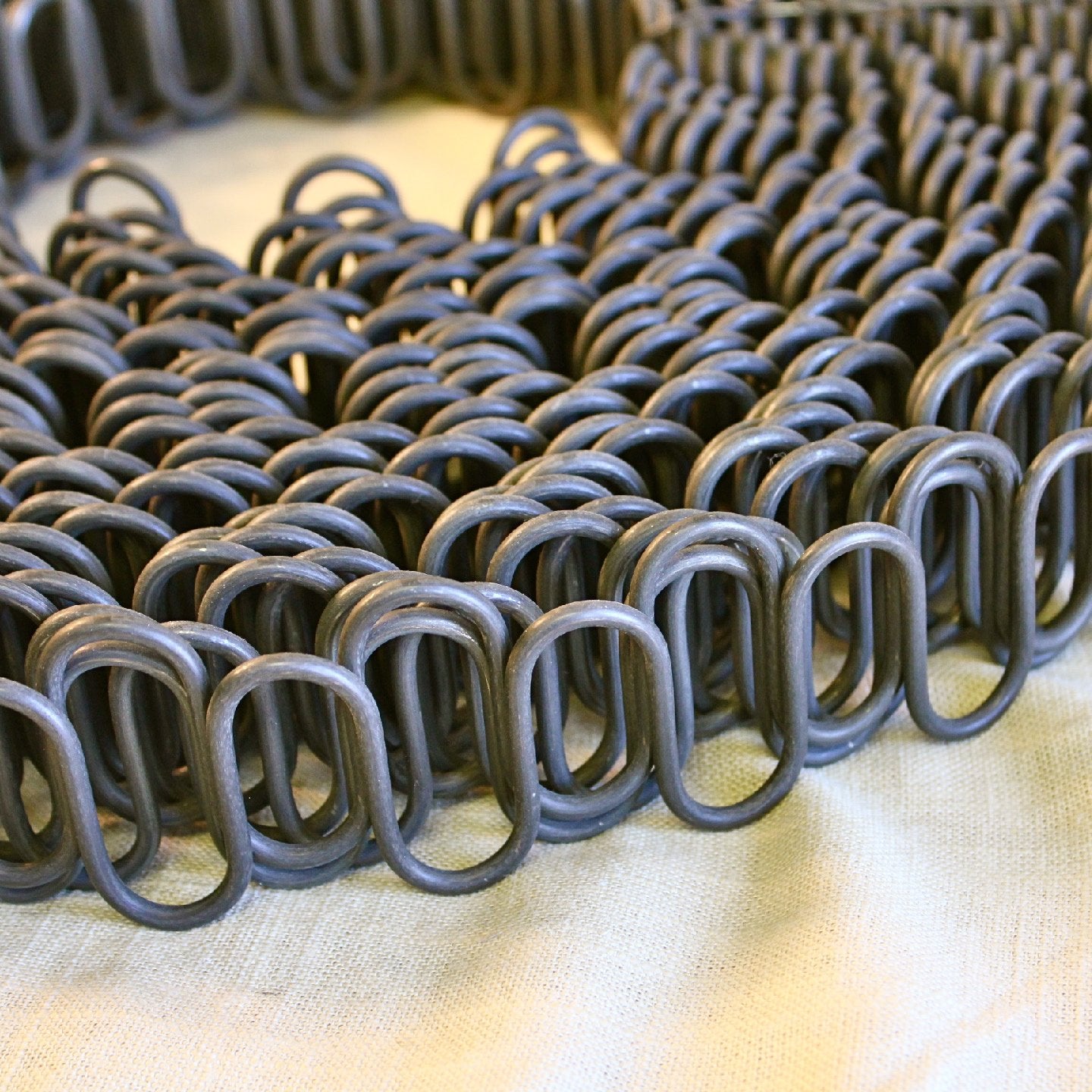 #9 Gauge Zig Zag Seat Spring