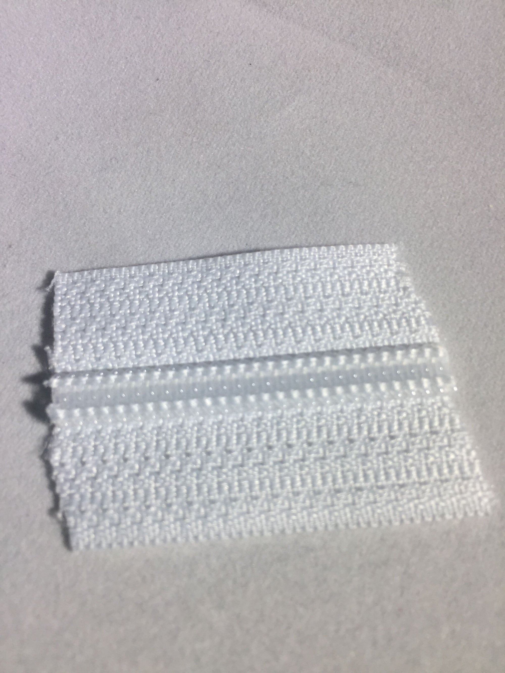 #5 Coil Zipper: White